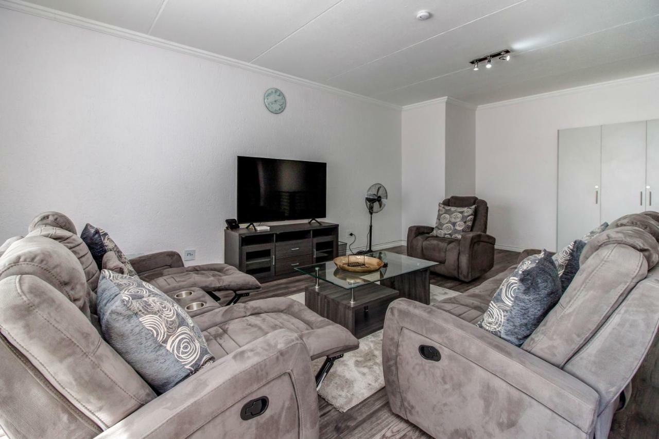 Upmarket Sandton apartment Johannesburg Eksteriør billede