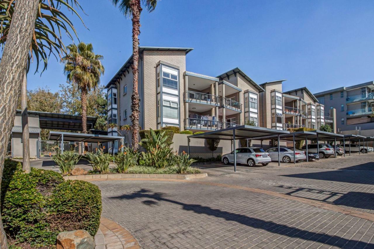 Upmarket Sandton apartment Johannesburg Eksteriør billede